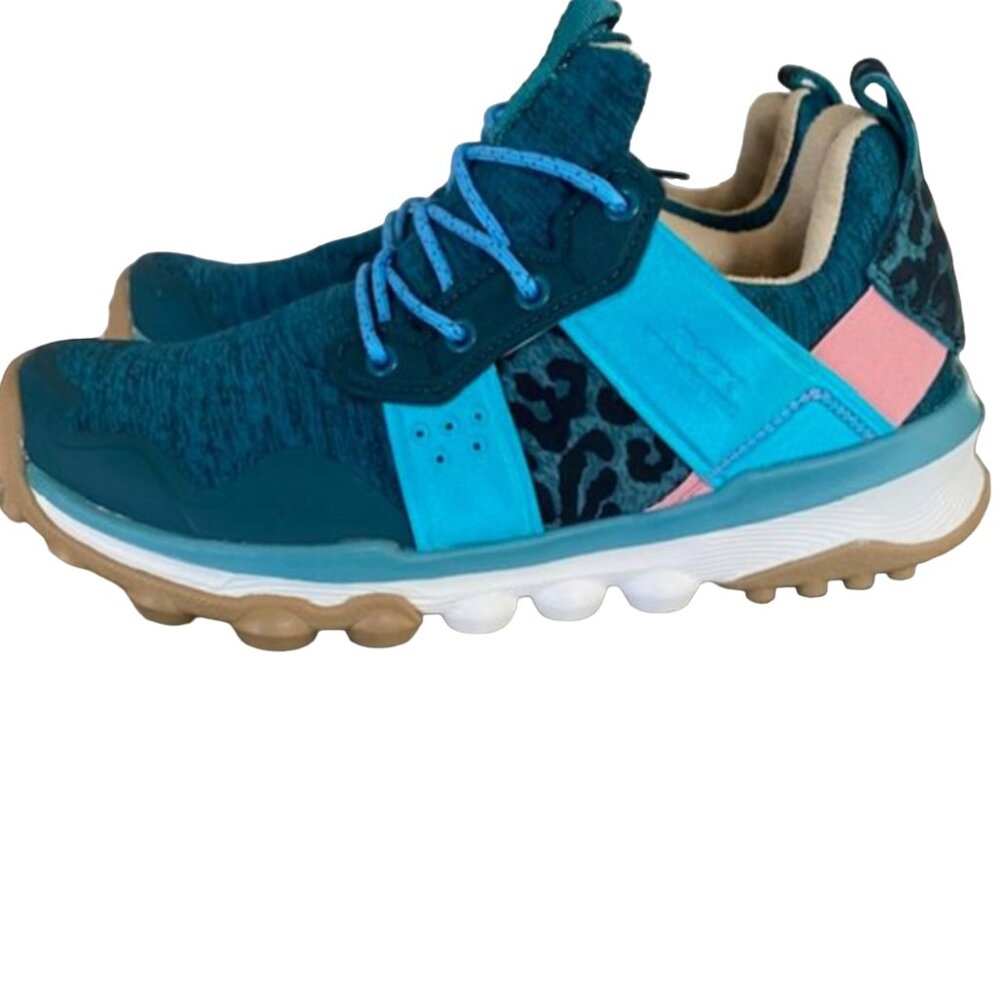Women’s Blue Cheetah Hiking & Walking Shoe